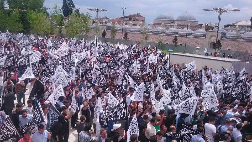 Хизб ут-тахрир аль-ислами. Площадь тахрир в каире. Флаг хизб ут тахрир. Площадь тахрир в каире революция. Флаг хизб ут тахрир аль ислами.